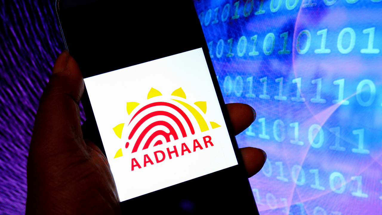 Masked Aadhar: ആധാർ വിവരം ചോരില്ല, എവിടെയും ധൈര്യമായി നൽകാം; ഇനി മാസ്ക്ഡ് ആധാർ ഉപയോഗിക്കാം, അറിയേണ്ടതെല്ലാം