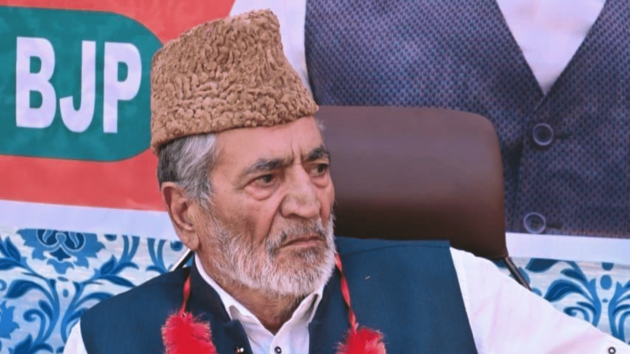 Mushtaq Ahmad Shah Bukhari Died: തെരഞ്ഞെടുപ്പിന് പിന്നാലെ ജമ്മു കശ്മീരിലെ ബിജെപി സ്ഥാനാർഥി മുഷ്താഖ് അഹമ്മദ് ഷാ ബുഖാരി അന്തരിച്ചു Mushtaq Ahmad Shah Bukhari Died: തെരഞ്ഞെടുപ്പിന് പിന്നാലെ ജമ്മു കശ്മീരിലെ ബിജെപി സ്ഥാനാർഥി മുഷ്താഖ് അഹമ്മദ് ഷാ ബുഖാരി അന്തരിച്ചു