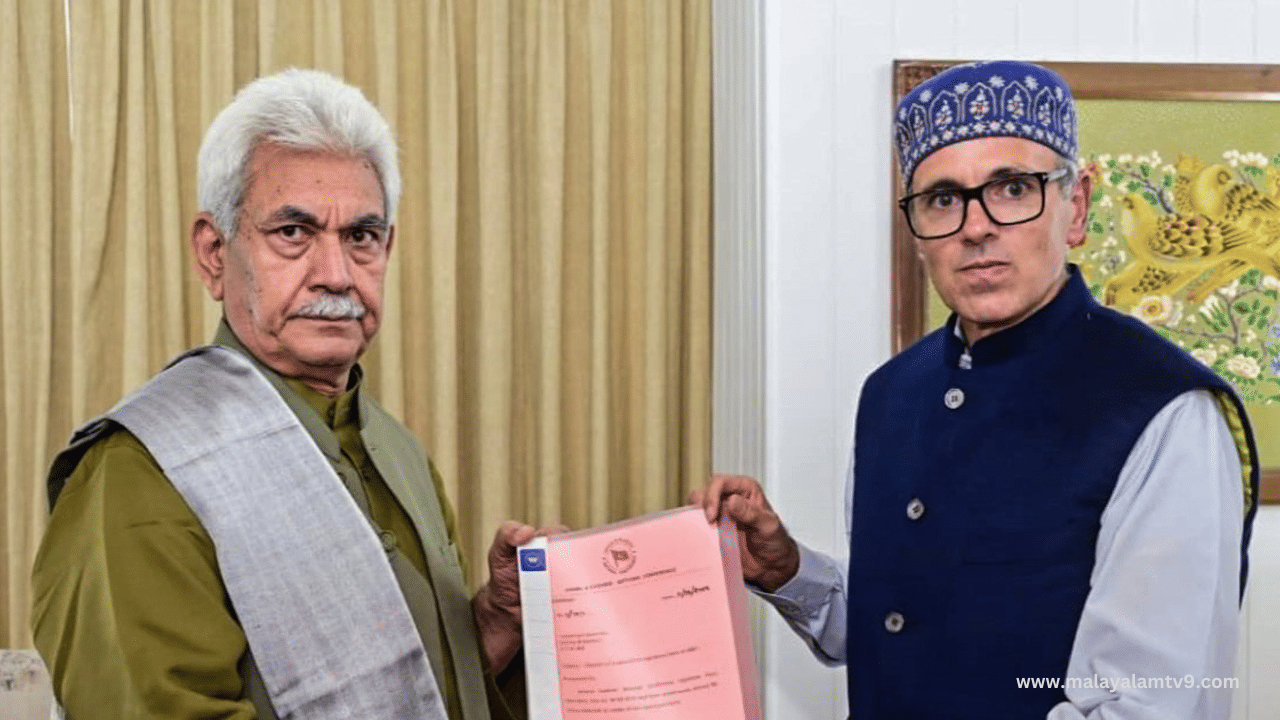 Jammu And Kashmir: പുതിയ മന്ത്രിസഭ രൂപീകരണം; ജമ്മു കശ്മീരിൽ രാഷ്ട്രപതി ഭരണം പിൻവലിച്ചു