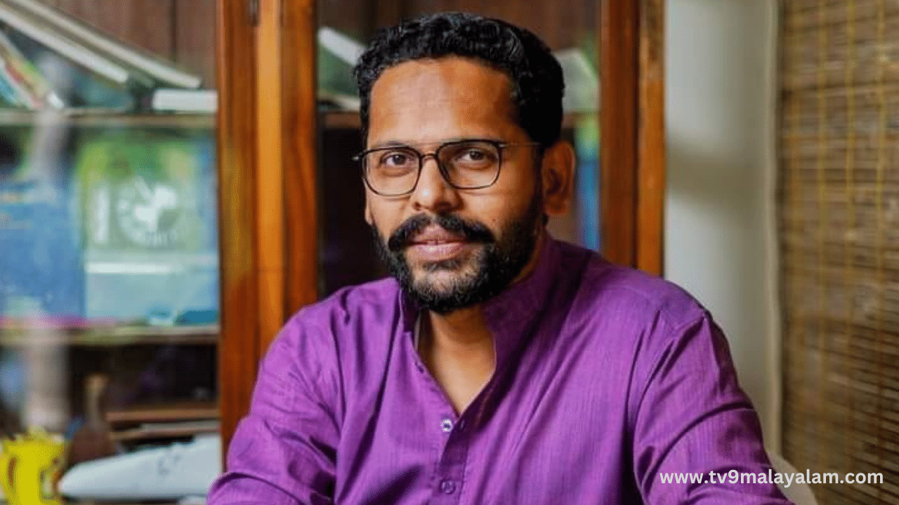 P Sarin: പി സരിനെ പുറത്താക്കി കോൺഗ്രസ്; സ്ഥാനാർത്ഥിയാകാൻ അയോഗ്യതയില്ലെന്ന് സിപിഎം