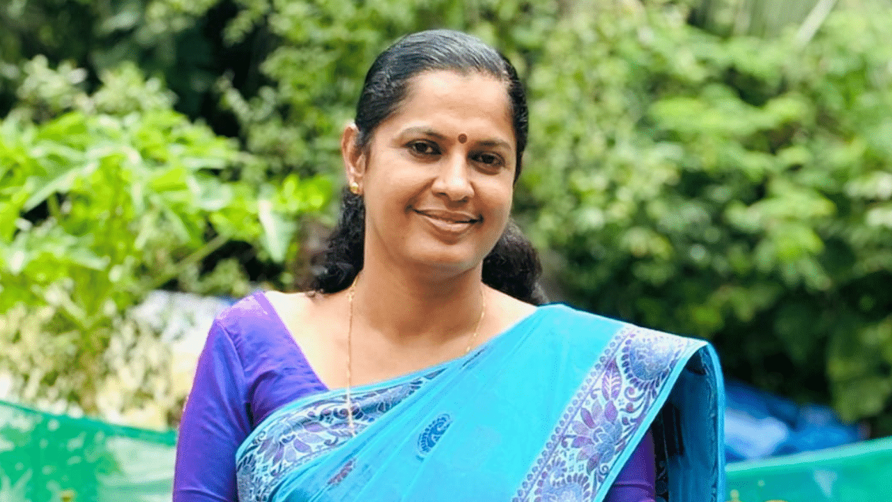 ADM Naveen Babu Death: ഒടുവിൽ ജയിലിലേക്ക്; പിപി ദിവ്യ റിമാന്റിൽ ADM Naveen Babu Death: ഒടുവിൽ ജയിലിലേക്ക്; പിപി ദിവ്യ റിമാന്റിൽ