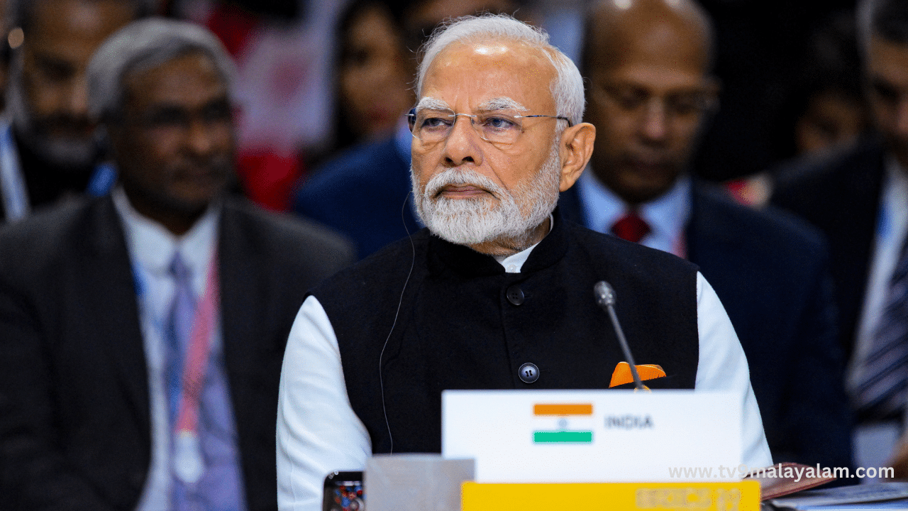 BRICS summit: ആഗോള മധ്യസ്ഥൻ്റെ ഉദയമോ… ബ്രിക്സ് ഉച്ചകോടിയിൽ ഇന്ത്യയുടെ പങ്ക് എന്ത്? BRICS summit: ആഗോള മധ്യസ്ഥൻ്റെ ഉദയമോ… ബ്രിക്സ് ഉച്ചകോടിയിൽ ഇന്ത്യയുടെ പങ്ക് എന്ത്?