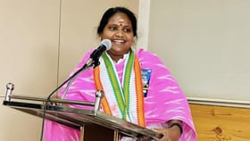 രമ്യ ഹരിദാസ് തലസ്ഥാനത്തേക്ക് വരേണ്ട; മത്സരിച്ചാൽ സഹകരിക്കില്ലെ...