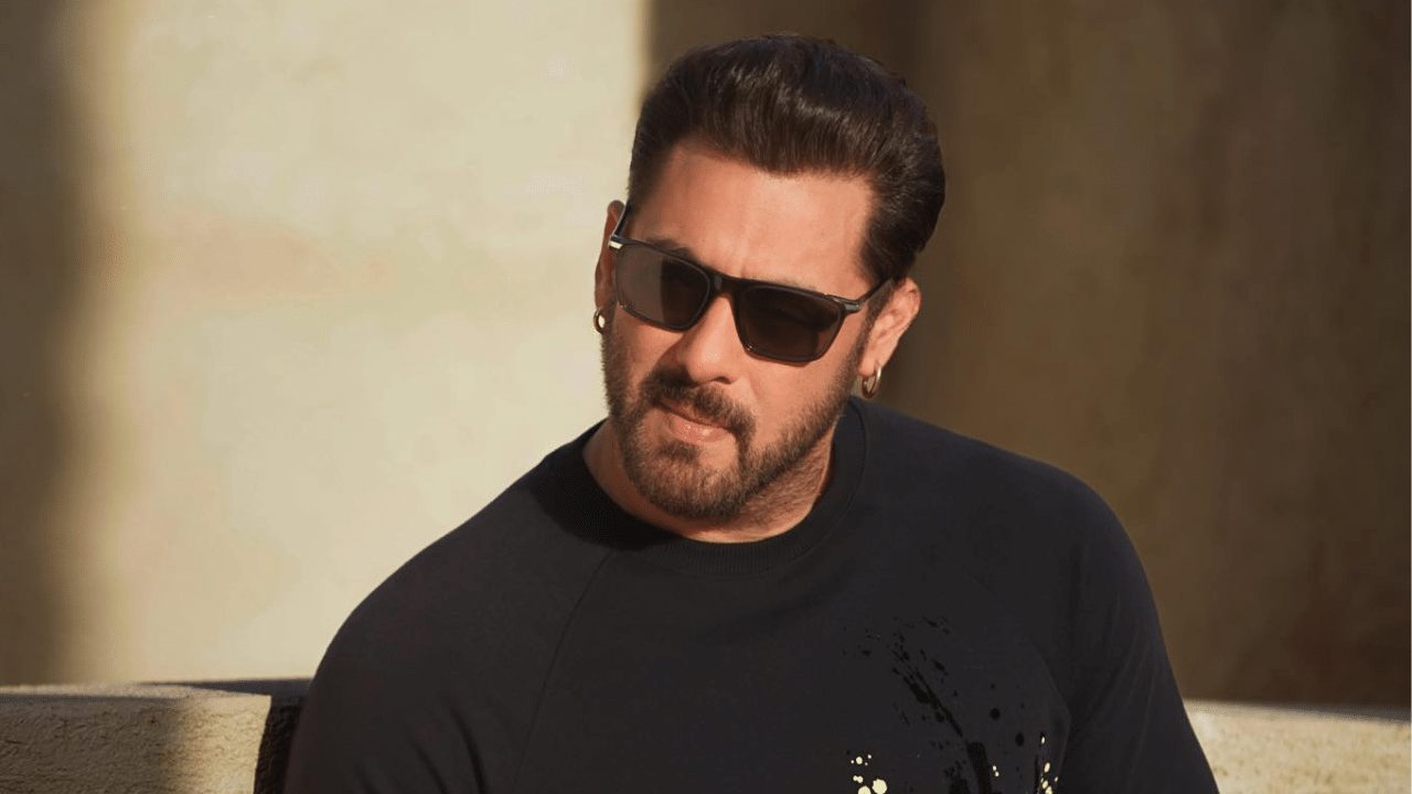 Salman Khan: സൽമാൻ ഖാനെതിരെ വീണ്ടും വധഭീഷണി; ആവശ്യപ്പെട്ടത് രണ്ട് കോടി, പോലീസ് അന്വേഷണം ആരംഭിച്ചു Salman Khan: സൽമാൻ ഖാനെതിരെ വീണ്ടും വധഭീഷണി; ആവശ്യപ്പെട്ടത് രണ്ട് കോടി, പോലീസ് അന്വേഷണം ആരംഭിച്ചു