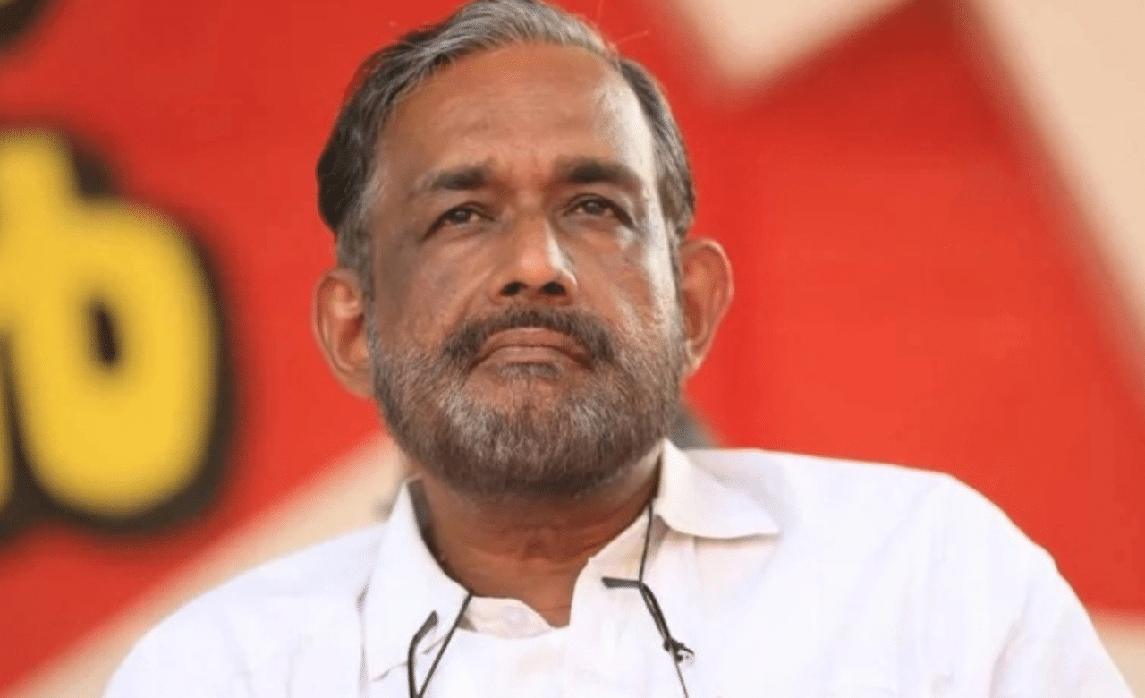 Wayanad By-Election 2024: കോൺഗ്രസ് കോട്ട പൊളിക്കാൻ ഇടതുമുന്നണി; വയനാട്ടിൽ സത്യൻ മൊകേരി എൽഡിഎഫ് സ്ഥാനാർത്ഥി Wayanad By-Election 2024: കോൺഗ്രസ് കോട്ട പൊളിക്കാൻ ഇടതുമുന്നണി; വയനാട്ടിൽ സത്യൻ മൊകേരി എൽഡിഎഫ് സ്ഥാനാർത്ഥി