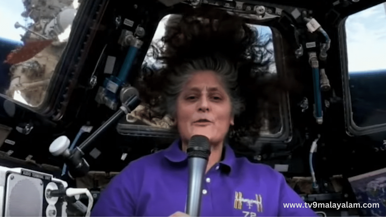 Sunita Williams: ബഹിരാകാശത്ത് നിന്നൊരു ദീപാവലി ആശംസ; സന്തോഷത്തിൻ്റെ സമയമെന്ന് സുനിതാ വില്യംസ് Sunita Williams: ബഹിരാകാശത്ത് നിന്നൊരു ദീപാവലി ആശംസ; സന്തോഷത്തിൻ്റെ സമയമെന്ന് സുനിതാ വില്യംസ്