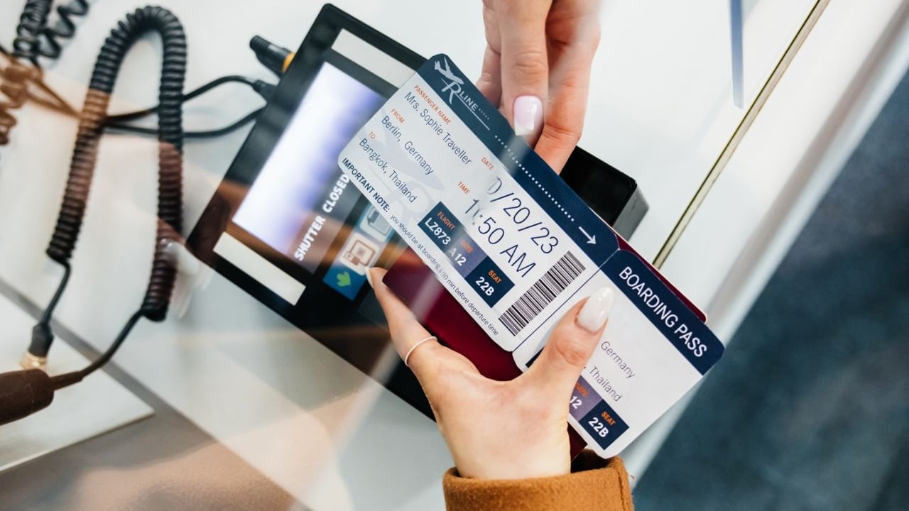 UAE Visa : ഇനി യുഎഇ യാത്ര എളുപ്പം; കൂടുതൽ ഇന്ത്യക്കാർക്ക് വീസ ഓൺ അറൈവൽ സൗകര്യം UAE Visa : ഇനി യുഎഇ യാത്ര എളുപ്പം; കൂടുതൽ ഇന്ത്യക്കാർക്ക് വീസ ഓൺ അറൈവൽ സൗകര്യം
