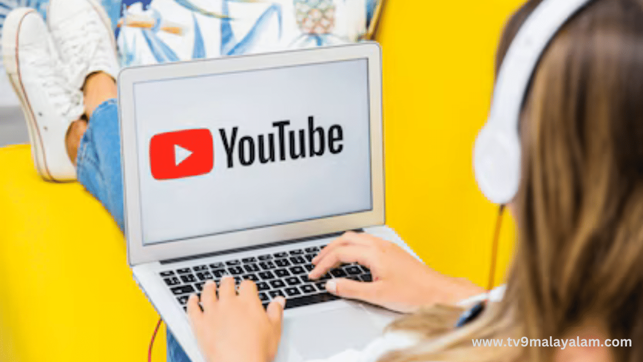 Youtube Shopping: വീഡിയോ കണ്ടുകൊണ്ട് ഷോപ്പിങ് നടത്താൻ ഒരുങ്ങിക്കോ; യൂട്യൂബ് ഓൺലൈൻ ഷോപ്പിങ് ഇന്ത്യയിലെത്തി Youtube Shopping: വീഡിയോ കണ്ടുകൊണ്ട് ഷോപ്പിങ് നടത്താൻ ഒരുങ്ങിക്കോ; യൂട്യൂബ് ഓൺലൈൻ ഷോപ്പിങ് ഇന്ത്യയിലെത്തി