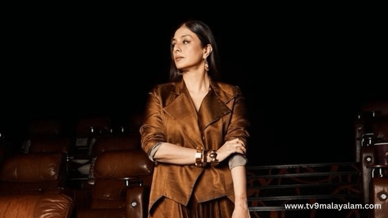 “നിങ്ങൾക്ക് ഹൈദരാബാദിൽ ഒരു വാണിജ്യ സമുച്ചയവും ബംഗ്ലാവുകളും ഉണ്ടോ എന്നായിരുന്നു അവതാരികയുടെ ചോദ്യം. എന്നാൽ ആദ്യം പുഞ്ചിരിച്ചുവെങ്കിലും തബുവിൻ്റെ മറുപടി ഇങ്ങനെയായിരുന്നു.  (​Image Credits: Instagram)