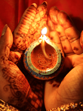 ദീപാവലിക്ക് അബദ്ധത്തിൽ പോലും ഈ തെറ്റുകൾ ചെയ്യരുത്