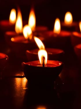 ദീപാവലിക്ക് ചിരാതുകള്‍ തെളിയിക്കാം, പക്ഷെ എണ്ണം തെറ്റിക്കല്ലേ