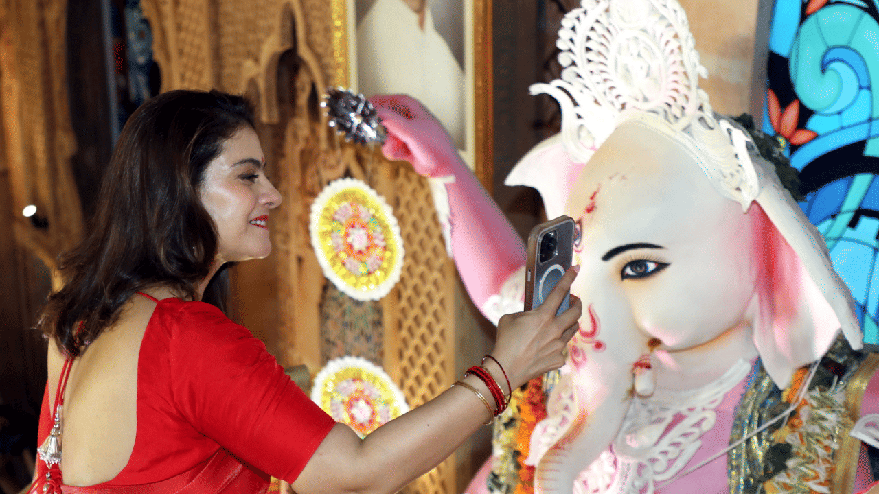 കലകളുടെയും വിദ്യാരംഭത്തിന്റെയും ആരാധനയുടെയും വിജയത്തിന്റെയും ഉത്സവമാണ് നവരാത്രി ( ഫോട്ടോ : PTI)