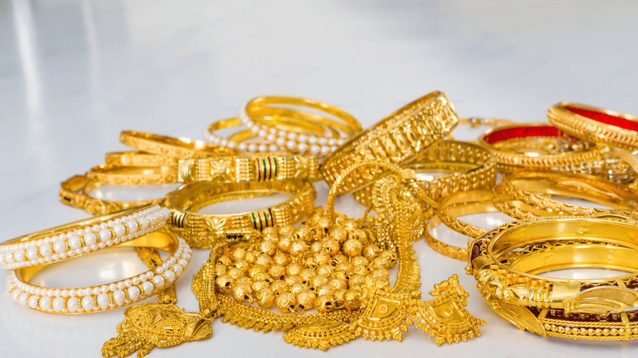 ഇന്നലെയും കേരളത്തിലെ സ്വർണ്ണ വില ഉയർന്നിരുന്നു. പവന് 56,880 രൂപയും, ഗ്രാമിന് 7,110 രൂപയുമായിരുന്നു വില.  (​image credits: getty images)
