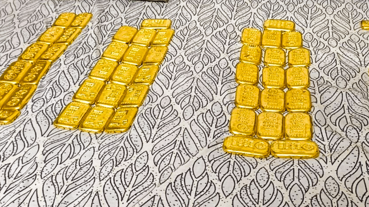 കഴിഞ്ഞ മൂന്നു ദിവസമായി കേരളത്തില്‍ ഈ മാസത്തെ ഏറ്റവും ഉയര്‍ന്ന നിലവാരമായ 56,960 രൂപയായിരുന്നു സ്വർണവില. (​IMAGE - GETTY IMAGES / PTI)