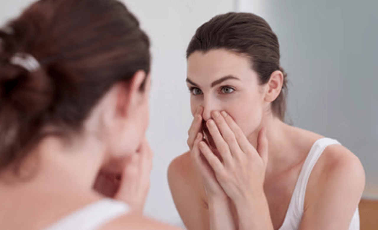 ഓൺലെെൻ പ്ലാറ്റ്ഫോമുകളിൽ ആരോ​ഗ്യ സംബന്ധമായ വീഡിയോകൾ സെൻട്രൽ ഡ്ര​ഗ്സ് സ്റ്റാൻഡേഡ് കൺട്രോൺ ഓർ​ഗനെെസേഷൻ നിരീക്ഷിക്കുന്നു. (Image Credits: jeffbergen/E+/Getty Images)