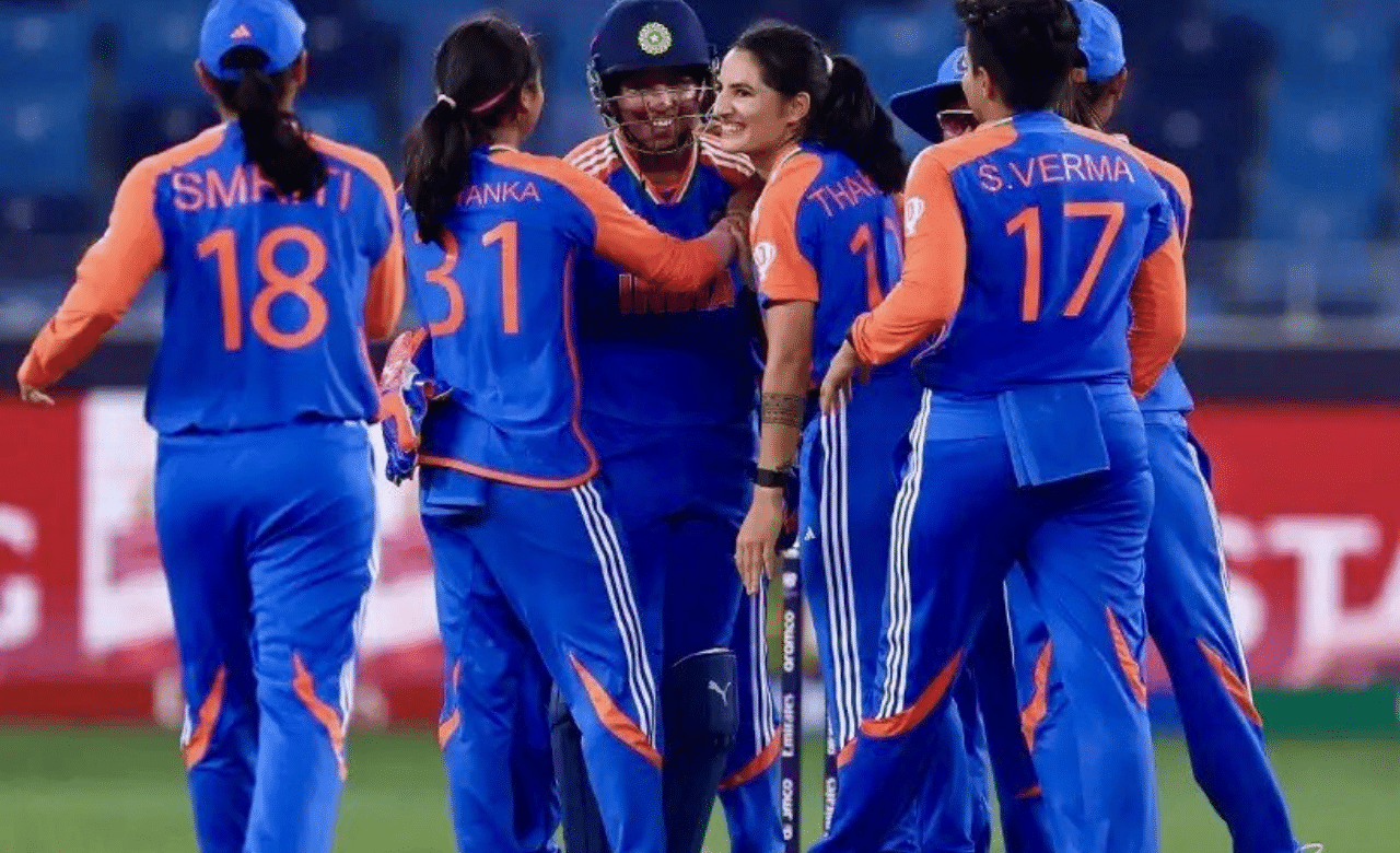Women’s T20 World Cup: ദുബായിൽ ‘ലങ്കാ’ദഹനം; സെമി സാധ്യതകൾ സജീവമാക്കി ഇന്ത്യൻ പെൺപുലികൾ Women’s T20 World Cup: ദുബായിൽ ‘ലങ്കാ’ദഹനം; സെമി സാധ്യതകൾ സജീവമാക്കി ഇന്ത്യൻ പെൺപുലികൾ
