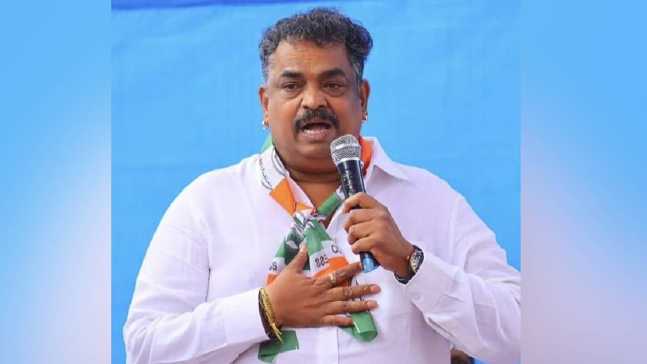 Karwar MLA Satish Sail: കാര്വാര് എംഎല്എ സതീഷ് സെയില് അറസ്റ്റില്, നടപടി ഇരുമ്പയിര് കടത്തിയ കേസില്; വിധി നാളെ Karwar MLA Satish Sail: കാര്വാര് എംഎല്എ സതീഷ് സെയില് അറസ്റ്റില്, നടപടി ഇരുമ്പയിര് കടത്തിയ കേസില്; വിധി നാളെ