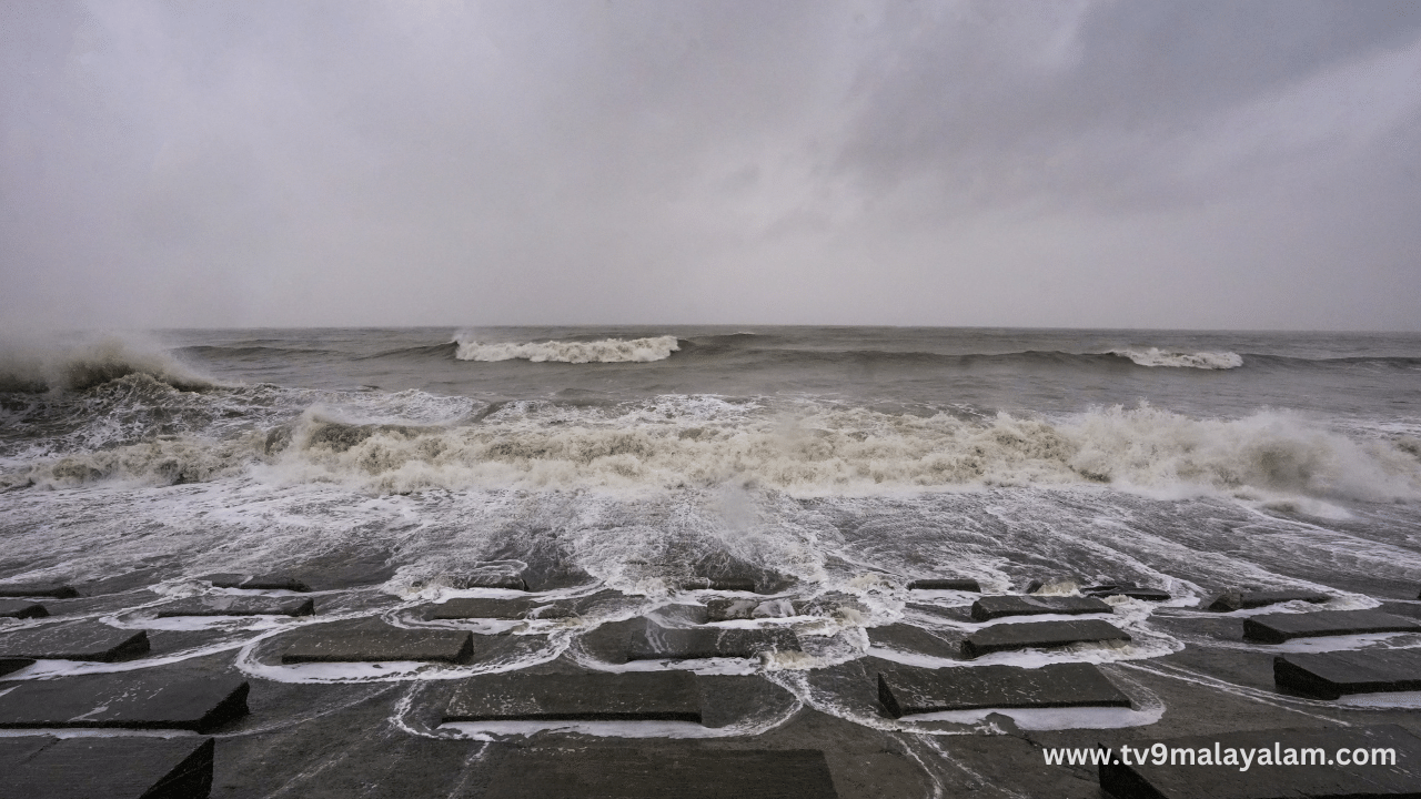 Kerala Rain Alert: മഴ മുന്നറിയിപ്പിൽ മാറ്റം; സംസ്ഥാനത്ത് ഇടിമിന്നലോടെ ശക്തമായ മഴയ്ക്ക് സാധ്യത, 6 ജില്ലകളിൽ യെല്ലോ അലർട്ട്