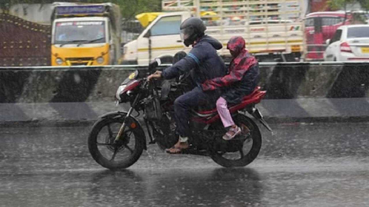 Kerala Rain Alert: കേരളത്തില്‍ മഴ ശക്തമാകുന്നു; നാളെ മുതല്‍ ഇടിമിന്നലോട് കൂടിയ മഴയ്ക്ക് സാധ്യത