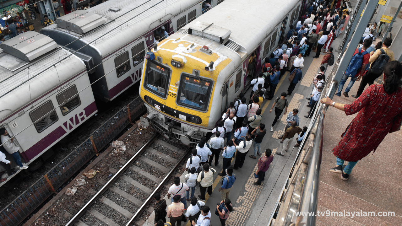 Railway Ticket Booking: യാത്രക്കാരുടെ ശ്രദ്ധയ്ക്ക്...; ഇനി മുതൽ ട്രെയിൻ ബുക്കിം​ഗ് 60 ദിവസം മുമ്പ്, വിശദവിവരങ്ങൾ