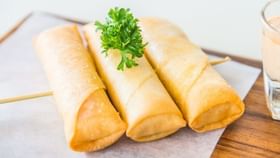 Egg Roll: ബാക്കി വന്ന ചപ്പാത്തിയുണ്ടോ? എങ്കില്‍ മുട്ടയും ചേര്‍ത്ത് കിടിലന്‍ എഗ്ഗ് റോള്‍ ഉണ്ടാക്കിയാലോ?