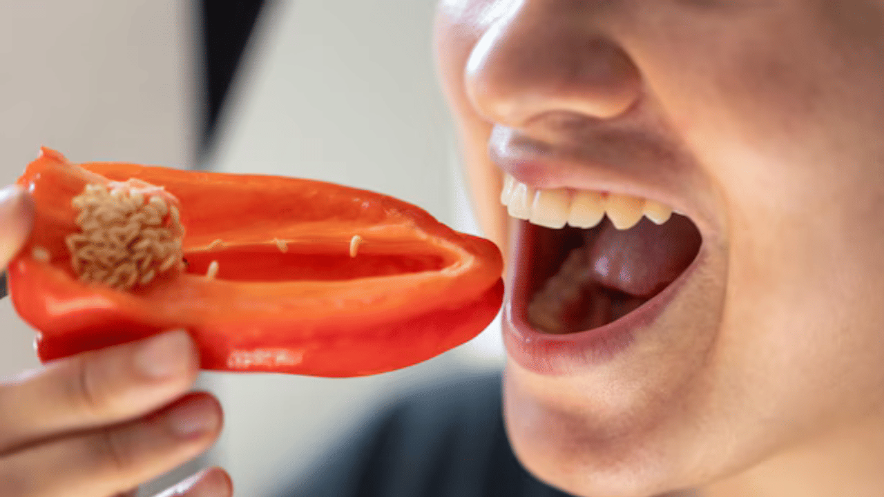 രുചിയുടെ കാര്യത്തിൽ പുതിയൊരു പരീക്ഷണം കൂടി ഇതാ വന്നിരിക്കുകയാണ്. എന്താണെന്നല്ലേ നിങ്ങൾ ഇപ്പോൾ ചിന്തിക്കുന്നത്? രുചി നോക്കാനുള്ള ടെക് സംവിധാനമാണ് പുറത്തിറങ്ങിയിരിക്കുന്നത്.