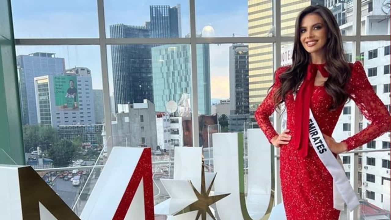Emilia Dobreva : മോഡൽ, മൂന്ന് കുട്ടികളുടെ മാതാവ്; യുഎഇയുടെ ആദ്യ മിസ് യൂണിവേഴ്സ് മത്സരാർത്ഥിയെ അറിയാം Emilia Dobreva : മോഡൽ, മൂന്ന് കുട്ടികളുടെ മാതാവ്; യുഎഇയുടെ ആദ്യ മിസ് യൂണിവേഴ്സ് മത്സരാർത്ഥിയെ അറിയാം
