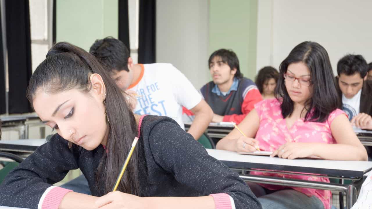 JEE Main 2025: JEE മെയിൻ 2025 ആദ്യ സെഷൻ പരീക്ഷാതീയതി പ്രഖ്യാപിച്ചു; ഇതാ അറിയേണ്ടതെല്ലാം