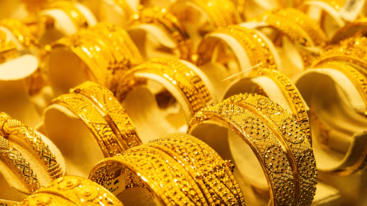 സംസ്ഥാനത്തെ സ്വർണ്ണ വിലയിൽ ഇന്ന് മാറ്റമില്ലാതെ ഇന്നു തുടരുന്നു. പവന് 58,200 രൂപയും, ഗ്രാമിന് 7,275 രൂപയുമാണ് വില. (Image - freepik) 