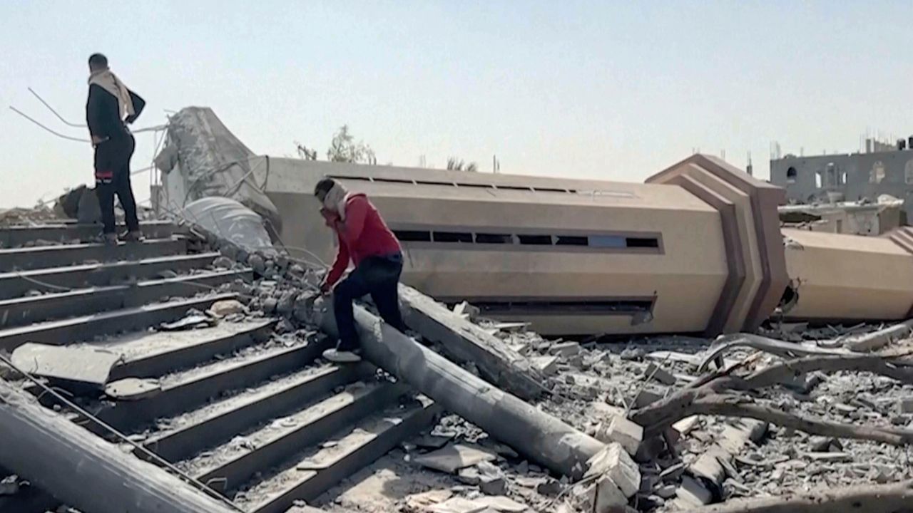 Israel-Palestine War: അക്രമകാരികളായ പലസ്തീനികളുടെ കുടുംബാംഗങ്ങളെ നാട് കടത്തും; പുതിയ നിയമം പാസാക്കി ഇസ്രായേല് Israel-Palestine War: അക്രമകാരികളായ പലസ്തീനികളുടെ കുടുംബാംഗങ്ങളെ നാട് കടത്തും; പുതിയ നിയമം പാസാക്കി ഇസ്രായേല്