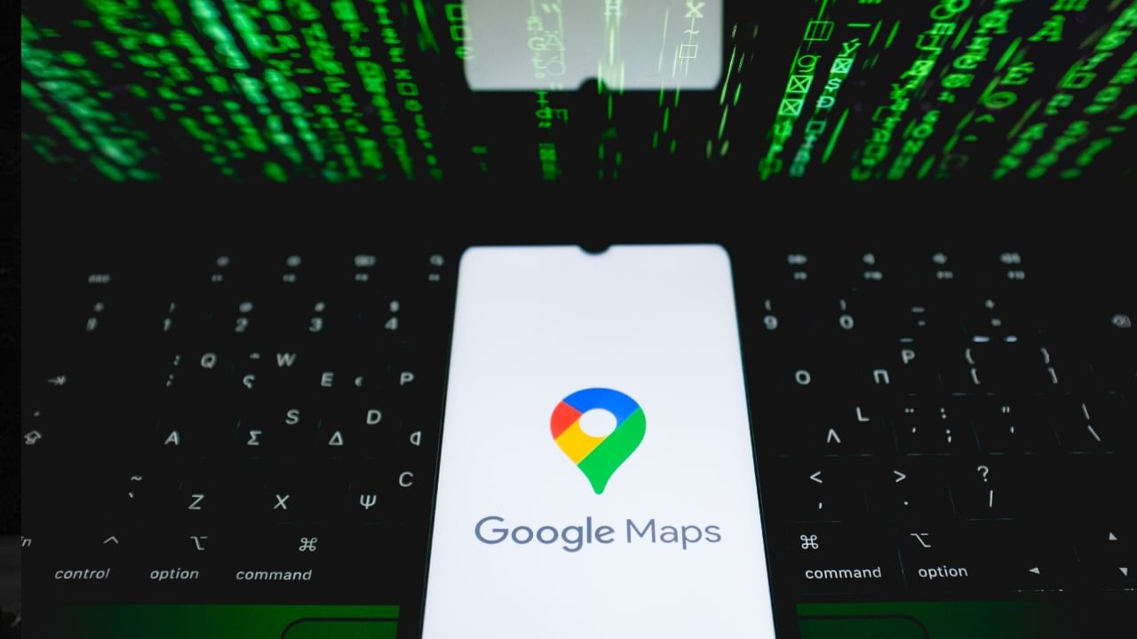 നാവിഗേഷനെ കൂടുതൽ മെച്ചപ്പെടുത്തുന്നതാവും പുതിയ അപ്ഡേറ്റ്. നാവിഗേഷനിടെ പ്രദേശത്തെപ്പറ്റി കൂടുതൽ കാര്യങ്ങളറിയാൻ ഈ അപ്ഡേറ്റിൽ സാധിക്കും. ഇമ്മെഴ്സിവ് ന്യൂ എന്ന ഓപ്ഷനിൽ സമീപത്തുള്ള കെട്ടിടങ്ങളും യാത്രയ്ക്ക് തയ്യാറെടുക്കുമ്പോൾ കാലാവസ്ഥയും അറിയാം. (Image Credits - Getty Images)