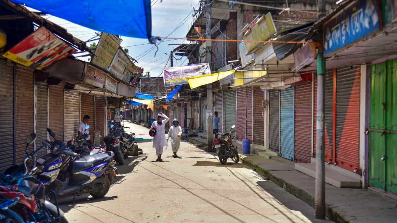 Wayanad Harthal : ഉരുൾപൊട്ടലിൽ കേന്ദ്ര സഹായമില്ല; വയനാട്ടിൽ ഹർത്താൽ പ്രഖ്യാപിച്ച് എൽഡിഎഫും യുഡിഎഫും Wayanad Harthal : ഉരുൾപൊട്ടലിൽ കേന്ദ്ര സഹായമില്ല; വയനാട്ടിൽ ഹർത്താൽ പ്രഖ്യാപിച്ച് എൽഡിഎഫും യുഡിഎഫും