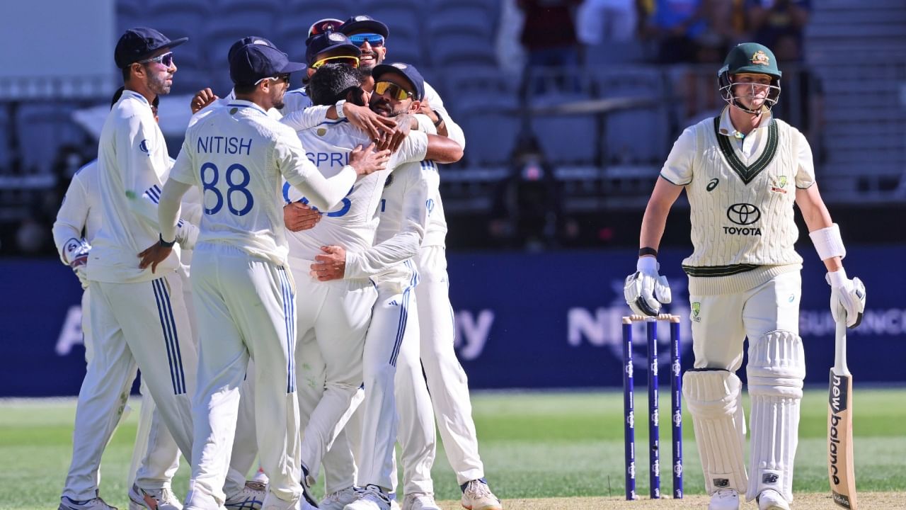 IND vs AUS : അഞ്ച് വിക്കറ്റിട്ട് ബുംറ, ഒപ്പം നിന്ന് ഹർഷിത്; ഓസ്ട്രേലിയ 104 ന് പുറത്ത്