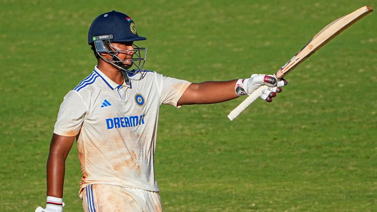 IPL 2025 Auction : 13 വയസുകാരൻ വൈഭവ് സൂര്യവൻശി ഈ സീസണിൽ രാജസ്ഥാനിൽ കളിക്കും; ടീമിലെത്തിയത് 1.1 കോടി രൂപയ്ക്ക് IPL 2025 Auction : 13 വയസുകാരൻ വൈഭവ് സൂര്യവൻശി ഈ സീസണിൽ രാജസ്ഥാനിൽ കളിക്കും; ടീമിലെത്തിയത് 1.1 കോടി രൂപയ്ക്ക്