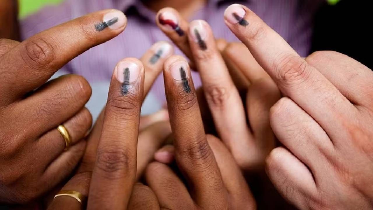 Kerala By Election 2024 : വോട്ടെടുപ്പ് അവസാനിച്ചു; വയനാട്ടില് പോളിങ് കുത്തനെ കുറഞ്ഞു; 72 ശതമാനം കടന്നു ചേലക്കര; വിജയപ്രതീക്ഷയില് മുന്നണികള് Kerala By Election 2024 : വോട്ടെടുപ്പ് അവസാനിച്ചു; വയനാട്ടില് പോളിങ് കുത്തനെ കുറഞ്ഞു; 72 ശതമാനം കടന്നു ചേലക്കര; വിജയപ്രതീക്ഷയില് മുന്നണികള്