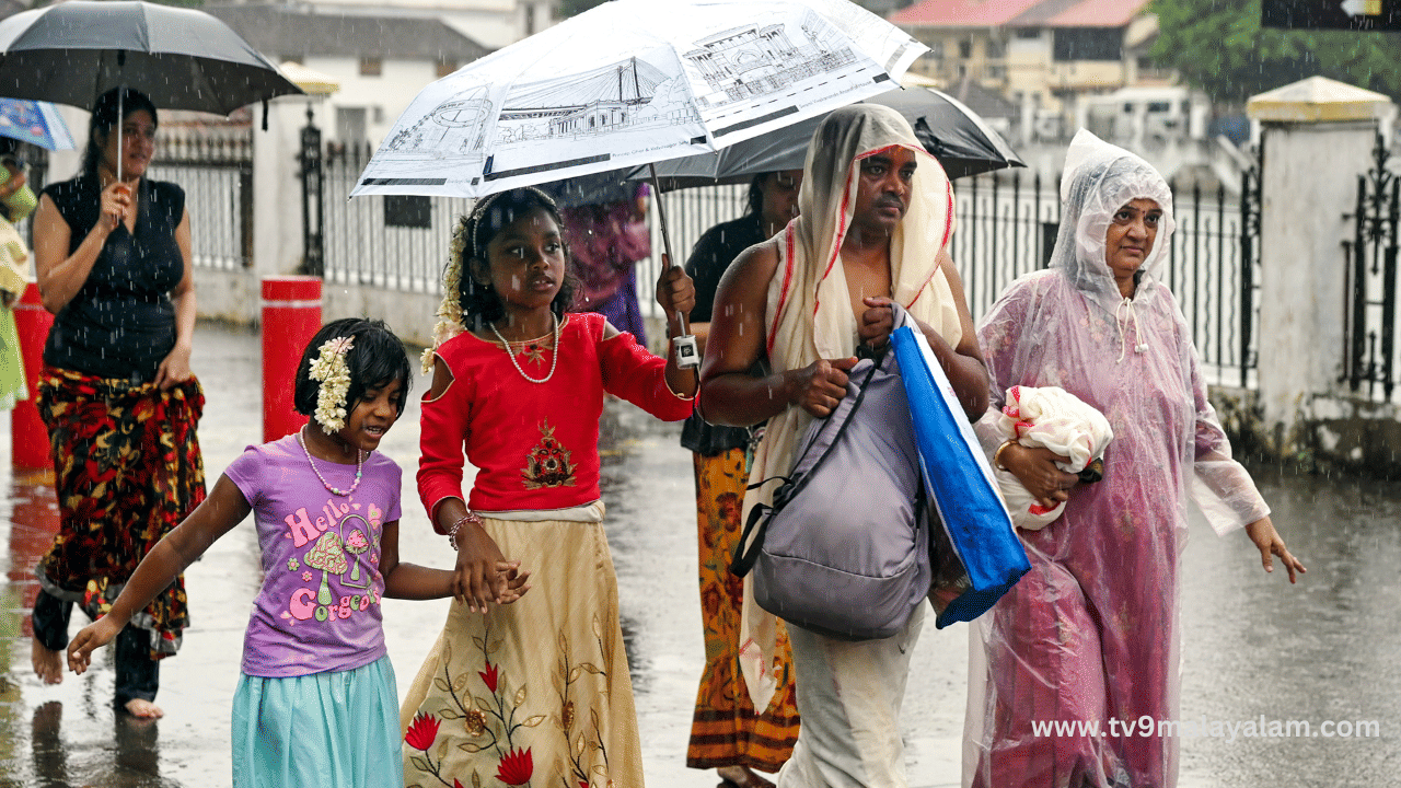 Kerala Rain Alert: ന്യുനമർദ്ദമായി ശക്തി പ്രാപിച്ചു; കേരളത്തിൽ  അടുത്ത 5  ദിവസം ഇടിമിന്നലോടു കൂടിയ മഴയ്ക്ക് സാധ്യത