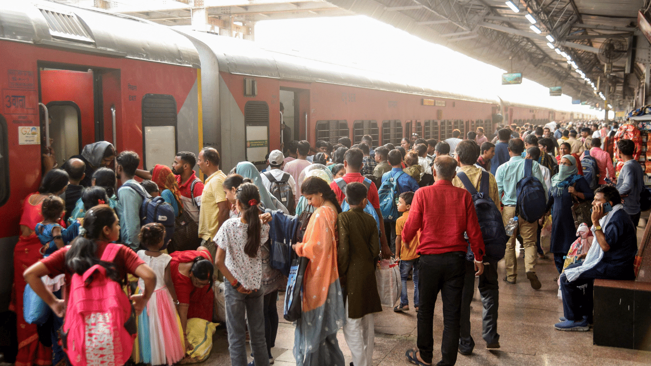 Kochuveli Special Train: ക്രിസ്മസ് നാട്ടിൽ ആഘോഷിക്കാം...: കൊച്ചുവേളി സ്പെഷൽ ട്രെയിൻ ജനുവരി വരെ നീട്ടി