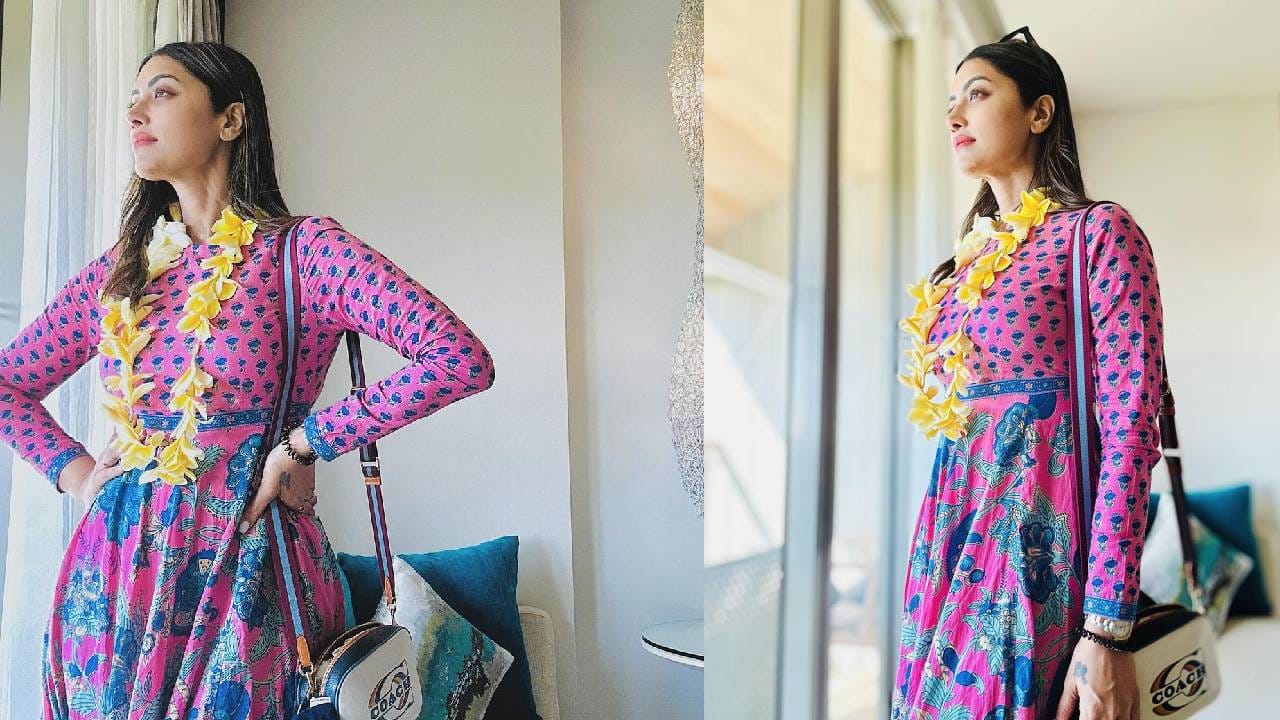 സ്വന്തം അഭിനയമികവ് കൊണ്ട് മലയാള സിനിമ മേഖലയിൽ തന്റേതായ സ്ഥാനം പിടിച്ച താരമാണ് നടി മംമ്ത മോഹൻദാസ്. മയൂഖം എന്ന സിനിമയിലൂടെ എത്തി മലയാളികളുടെ ഇടം നെഞ്ചിൽ സ്ഥാനം പിടിച്ചെടുത്ത കലാകാരി ഒരു പിന്നണി ഗായിക കൂടിയാണ്. (image credits:instagram)