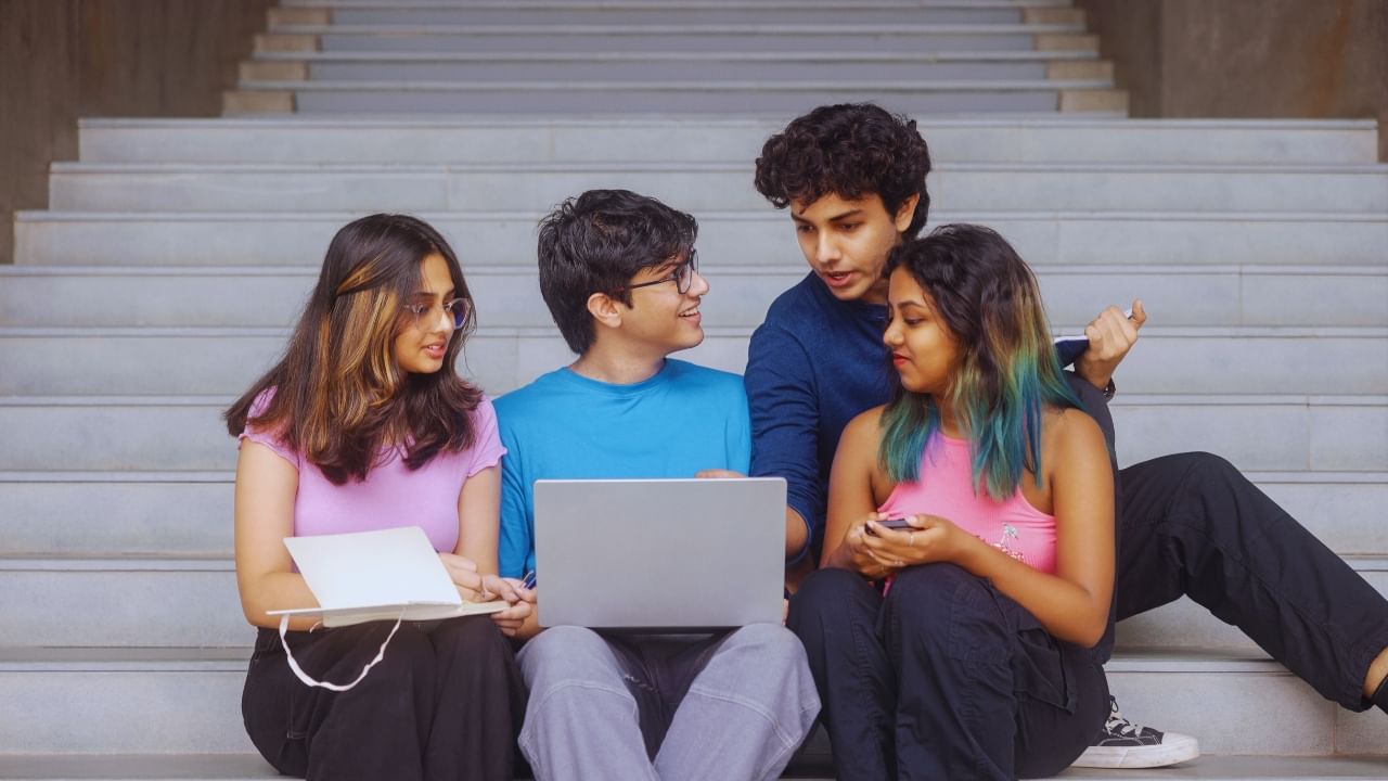NIFT Entrance 2025: പഠിച്ചിറങ്ങിയാൽ ലക്ഷങ്ങൾ ശമ്പളം: ഫാഷൻ ഇൻസ്റ്റിറ്റ്യൂട്ടിൽ രജിസ്ട്രേഷൻ ആരംഭിച്ചു NIFT Entrance 2025: പഠിച്ചിറങ്ങിയാൽ ലക്ഷങ്ങൾ ശമ്പളം: ഫാഷൻ ഇൻസ്റ്റിറ്റ്യൂട്ടിൽ രജിസ്ട്രേഷൻ ആരംഭിച്ചു