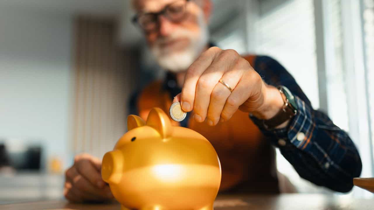 SIP: മകള്‍ക്കായി 25 ലക്ഷം, വിരമിക്കലിന് 5 കോടി; 50,000 രൂപ കൊണ്ട് ഇതെല്ലാം എങ്ങനെ സാധ്യമാകും?