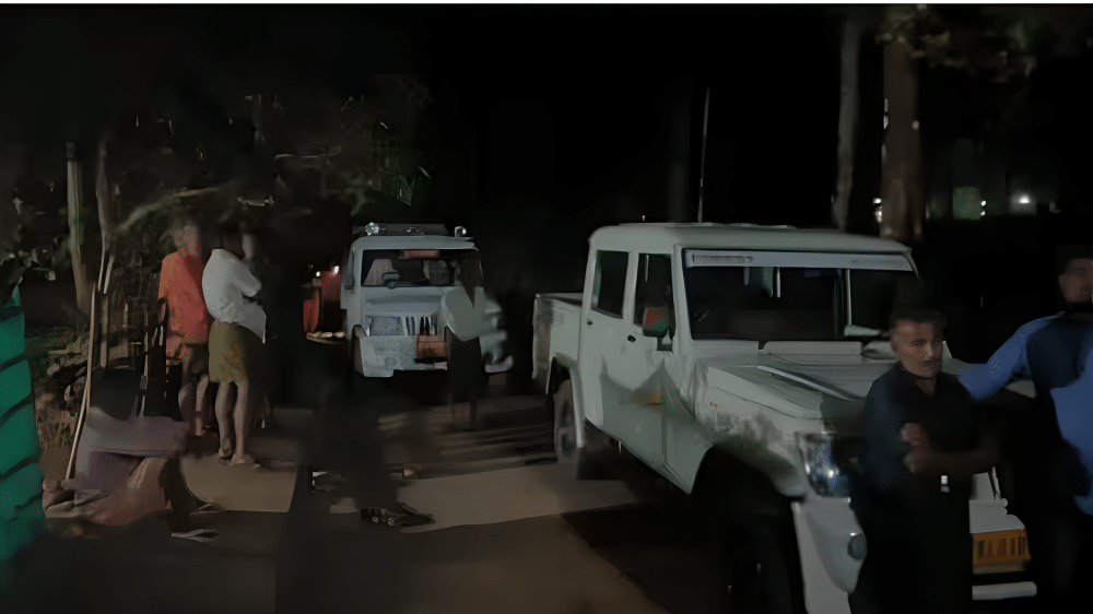 Three Women Missing: കോതമംഗലത്ത് പശുക്കളെ തേടിപ്പോയി വഴിതെറ്റിയ മൂന്ന് സ്ത്രീകളെ കാണാതായി; തിരച്ചിൽ പുരോഗമിക്കുന്നു Three Women Missing: കോതമംഗലത്ത് പശുക്കളെ തേടിപ്പോയി വഴിതെറ്റിയ മൂന്ന് സ്ത്രീകളെ കാണാതായി; തിരച്ചിൽ പുരോഗമിക്കുന്നു