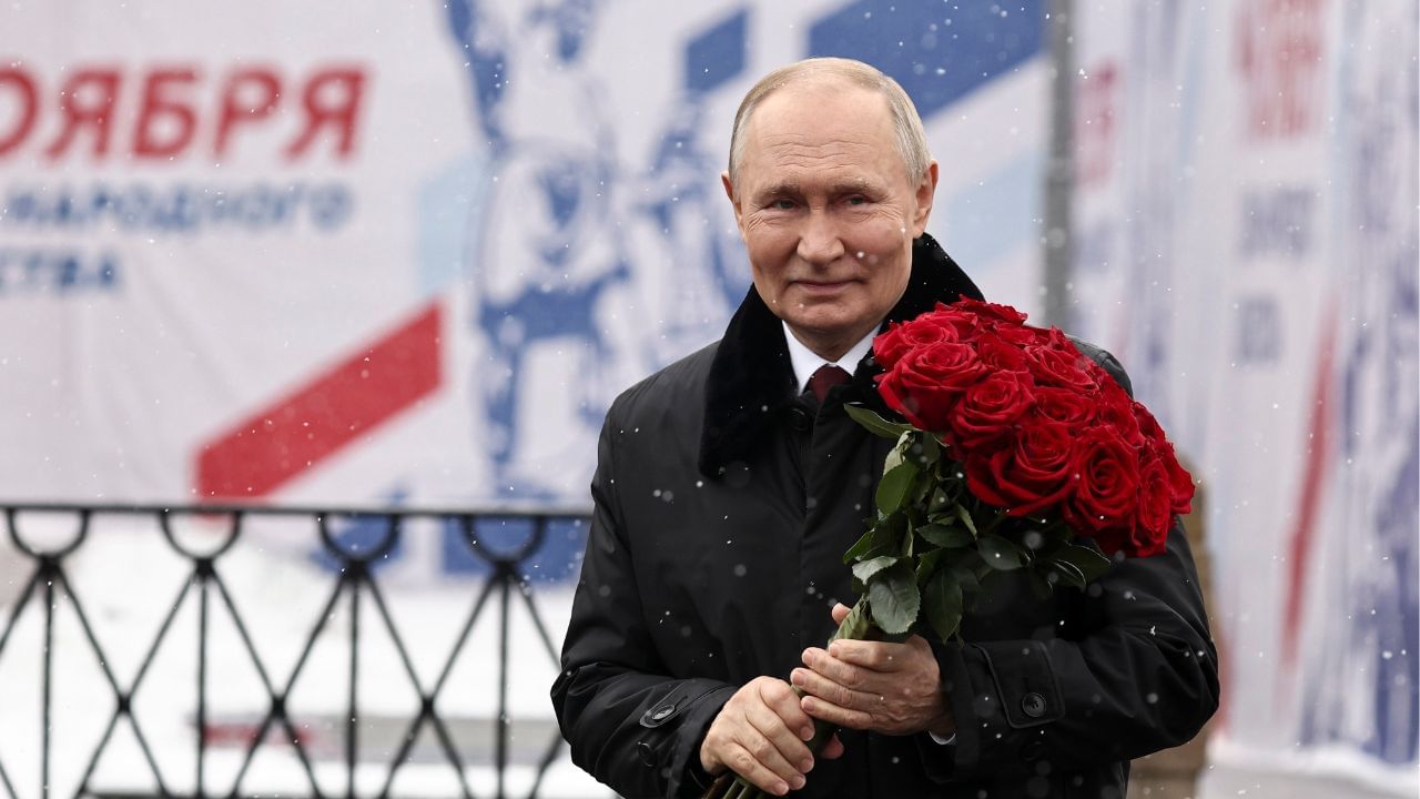 Russia New Ministry : ഇനി ഇതെ ഉള്ളൂ വഴി; ജനനനിരക്ക് ഉയർത്താൻ സെക്സ് മന്ത്രാലയം രൂപീകരിക്കാൻ ഒരുങ്ങി റഷ്യ Russia New Ministry : ഇനി ഇതെ ഉള്ളൂ വഴി; ജനനനിരക്ക് ഉയർത്താൻ സെക്സ് മന്ത്രാലയം രൂപീകരിക്കാൻ ഒരുങ്ങി റഷ്യ