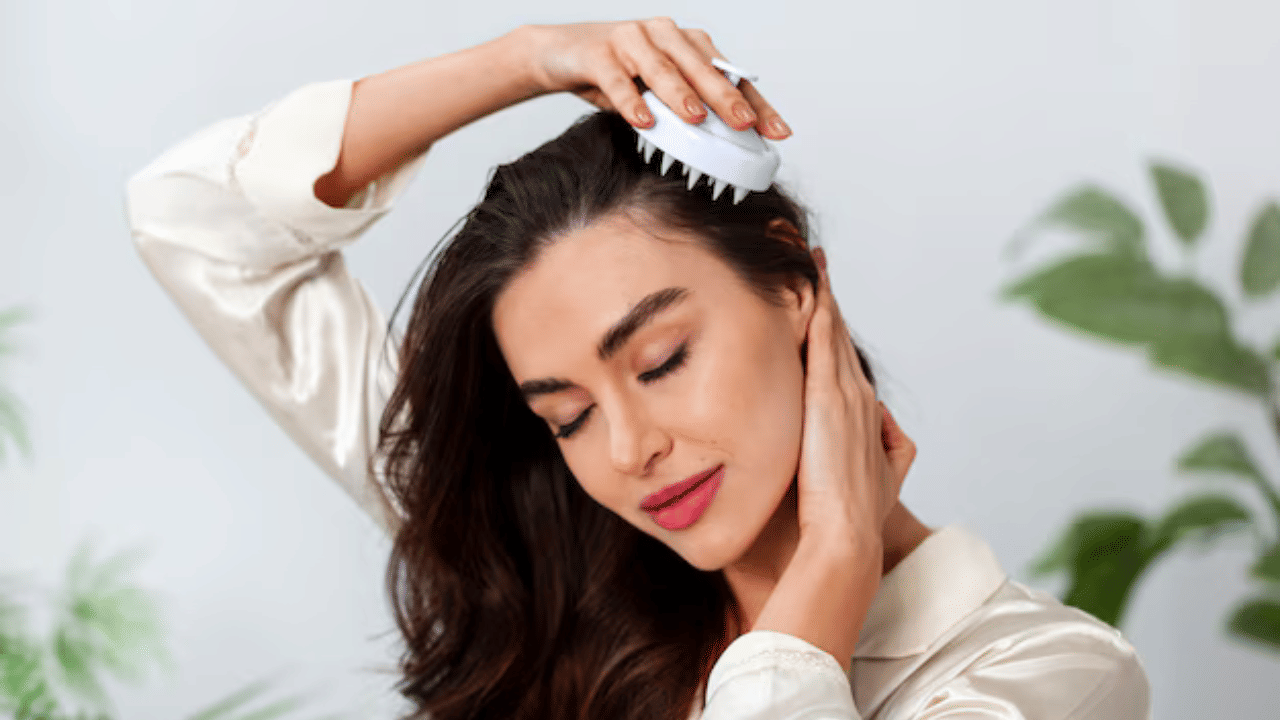 Winter Hair Care: മഞ്ഞുകാലമല്ലേ... മുടി സംരക്ഷണത്തിന് ഈ ഹെയർ പാക്കുകൾ ഉപയോഗിച്ചോളൂ Winter Hair Care: മഞ്ഞുകാലമല്ലേ... മുടി സംരക്ഷണത്തിന് ഈ ഹെയർ പാക്കുകൾ ഉപയോഗിച്ചോളൂ