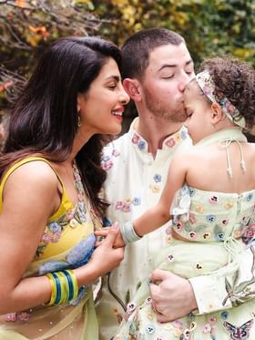 ലണ്ടനില്‍ ദീപാവലി ആഘോഷത്തിൽ തിളങ്ങി പ്രിയങ്കയും കുടുംബവും