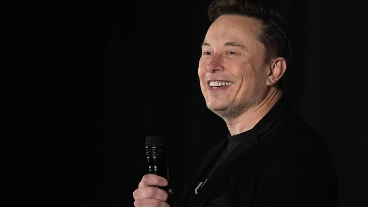 Elon Musk: ഇന്ത്യയ്ക്ക് പറ്റുന്നതും, യുഎസിന് സാധിക്കാത്തതും; ഇലോണ് മസ്കിനെ പോലും ഞെട്ടിച്ച വോട്ടെണ്ണല് Elon Musk: ഇന്ത്യയ്ക്ക് പറ്റുന്നതും, യുഎസിന് സാധിക്കാത്തതും; ഇലോണ് മസ്കിനെ പോലും ഞെട്ടിച്ച വോട്ടെണ്ണല്