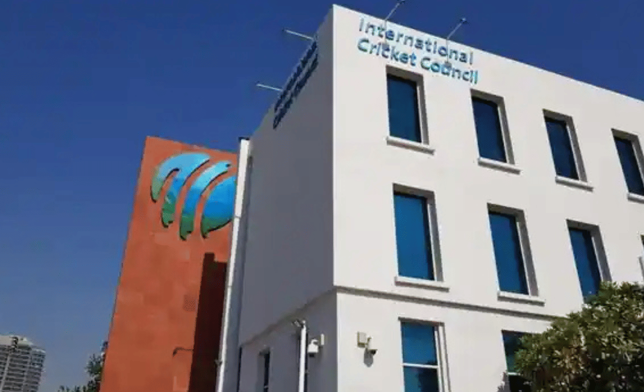 അതേസമയം, ഈ മാസം 11-ന് ചാമ്പ്യൻസ്ട്രോഫിയുടെ അന്തിമ ഷെഡ്യൂൾ ഐസിസി പ്രഖ്യാപിച്ചേക്കും. 2023-ൽ പാകിസ്താനിൽ നടന്ന ഏഷ്യാ കപ്പും ഹൈബ്രിഡ് മോ‍ഡലിലായിരുന്നു നടന്നത്. ഇന്ത്യയുടെ മത്സരങ്ങൾക്ക് ശ്രീലങ്കയായിരുന്നു വേദിയായത്. (Image Credits: Social Media)