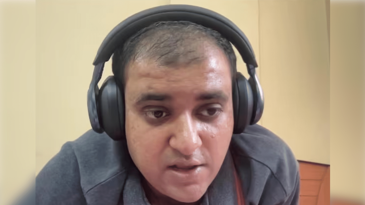 Bengaluru Techie suicide: ‘എന്റെ പേരക്കുട്ടി മരിച്ചോ? അതോ ജീവനോടെയുണ്ടോ?’; നികിതയുടെ അറസ്റ്റിന് പിന്നാലെ അതുലിന്റെ അച്ഛൻ Bengaluru Techie suicide: ‘എന്റെ പേരക്കുട്ടി മരിച്ചോ? അതോ ജീവനോടെയുണ്ടോ?’; നികിതയുടെ അറസ്റ്റിന് പിന്നാലെ അതുലിന്റെ അച്ഛൻ