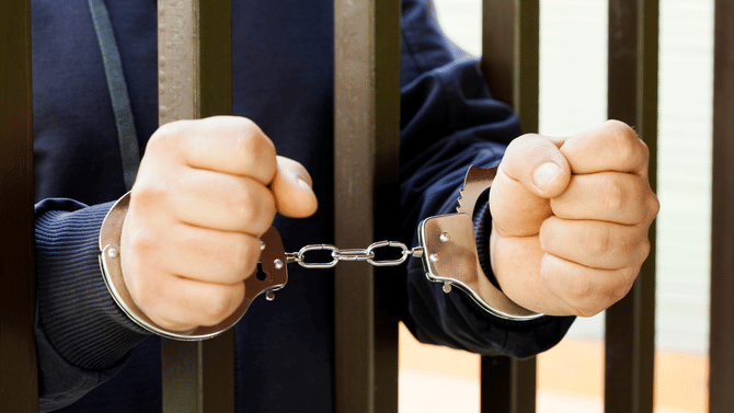 കാസർഗോഡ് ഹോട്ടൽ അടിച്ചുതകർത്തു; ജീവനക്കാർക്ക് പരിക്ക്