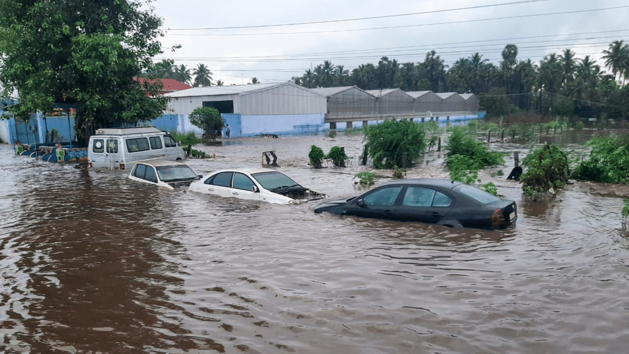 Cyclone Fengal: ഫെയ്ഞ്ചല്‍ ചുഴലിക്കാറ്റ്; തമിഴ്‌നാടിന് 944.80 കോടി രൂപ അടിയന്തര സഹായം അനുവദിച്ചു, രണ്ടു ഗഡുക്കളായി നൽകും