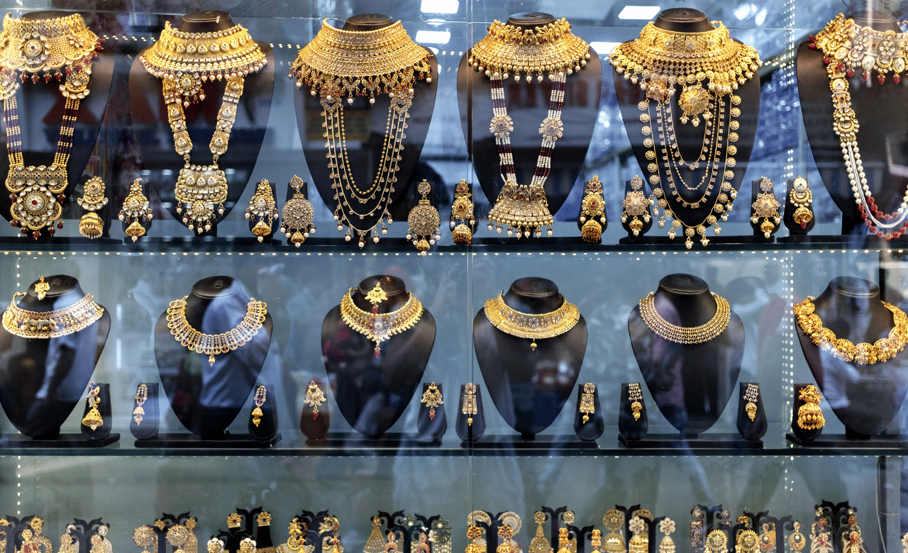 Kerala Gold Rate: ആഭരണപ്രേമികൾക്ക് ലോട്ടറി, സ്വർണവിലയിൽ വീണ്ടും ഇടിവ് Kerala Gold Rate: ആഭരണപ്രേമികൾക്ക് ലോട്ടറി, സ്വർണവിലയിൽ വീണ്ടും ഇടിവ്